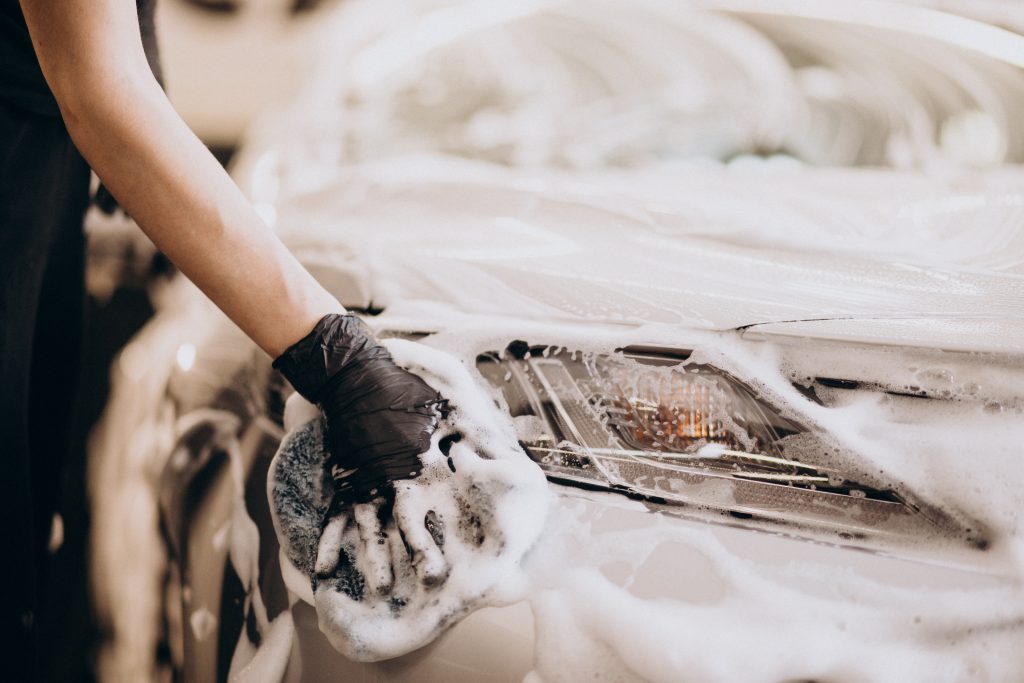 Dicas Essenciais para Preservar a Valorização do seu Carro estacao de detalhamento de lavagem de carro 7