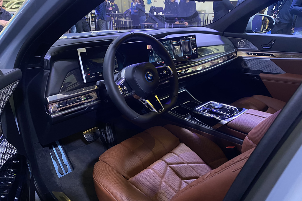BMW i7 - O Supremo Luxo da Eletromobilidade image 18
