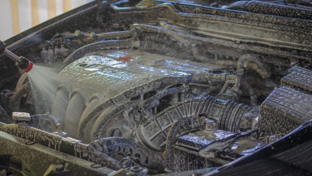 Pode Lavar o Motor do Carro? Imagem para blog 3