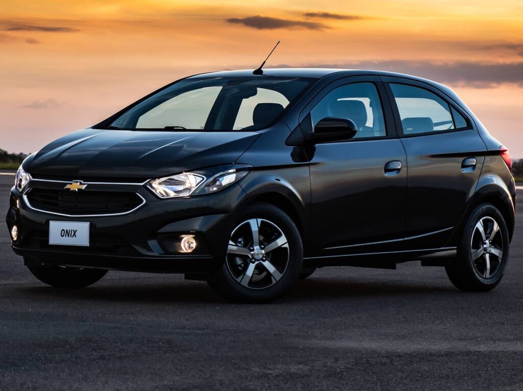 Melhores Carros Usados até R$ 50 Mil em 2025: Dicas para Não Errar na Compra Chevrolet Onix 2017 2018 2019 LS LT LTZ