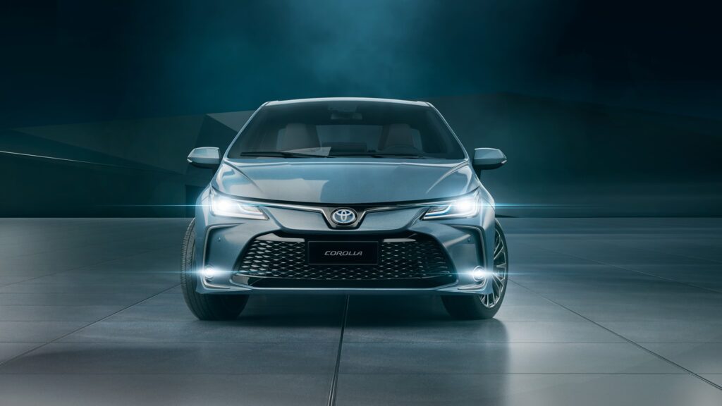 Carros Econômicos e Sustentáveis - Toyota Corolla Altis Hybrid
