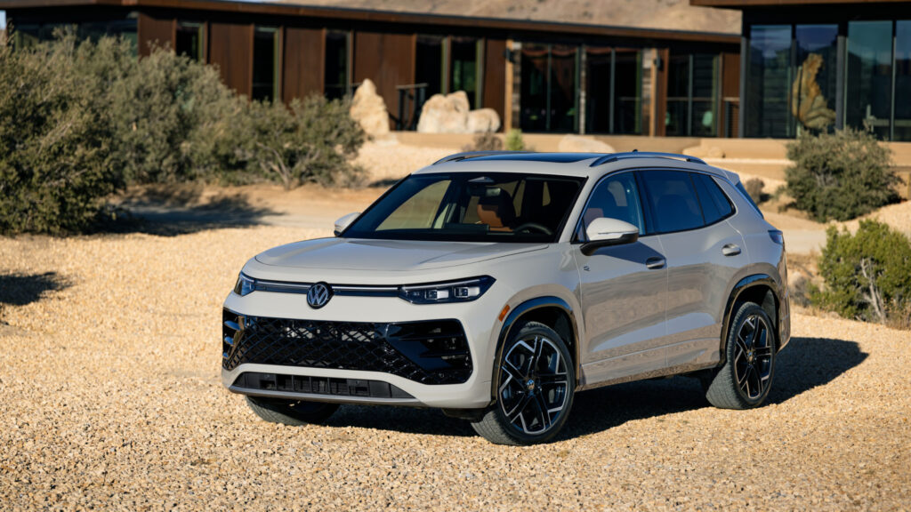 Festival Interlagos 2025 movimenta o autódromo com lançamentos, experiências e muita velocidade Volkswagen Tiguan R Line 2025 09